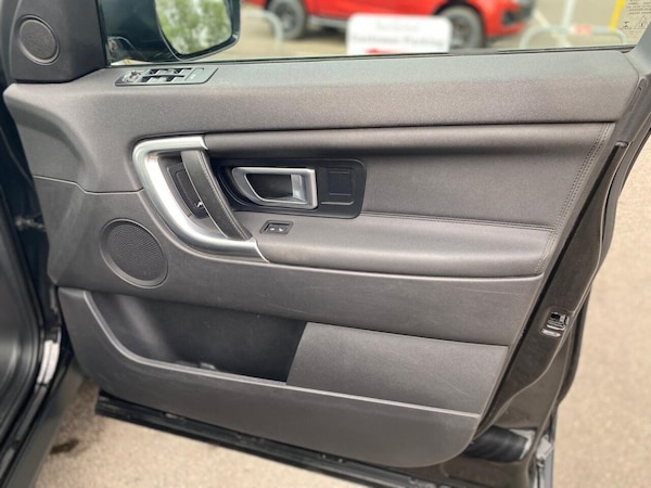 Used Land Rover Discovery Sport 2017 for sale - 74784027: Photo 20