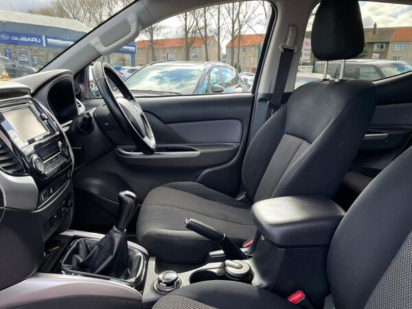 Used Mitsubishi L200 2017 for sale - 69945808: Photo 30