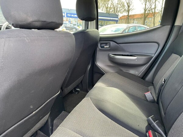 Used Mitsubishi L200 2017 for sale - 69945808: Photo 38