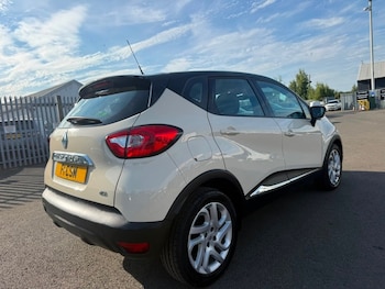 Used Renault Captur 2016 for sale - 79155363: Photo