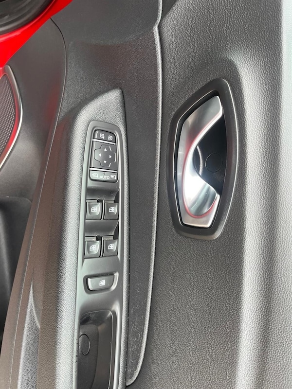 Used Renault Captur 2018 for sale - 76229131: Photo 22