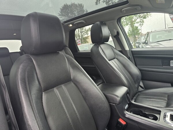 Used Land Rover Discovery Sport 2016 for sale - 74783927: Photo 16