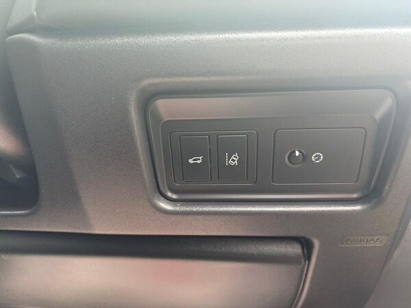 Used Land Rover Discovery Sport 2017 for sale - 75020041: Photo 16