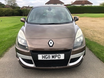 Used Renault Scenic 2011 for sale - 79558486: Photo