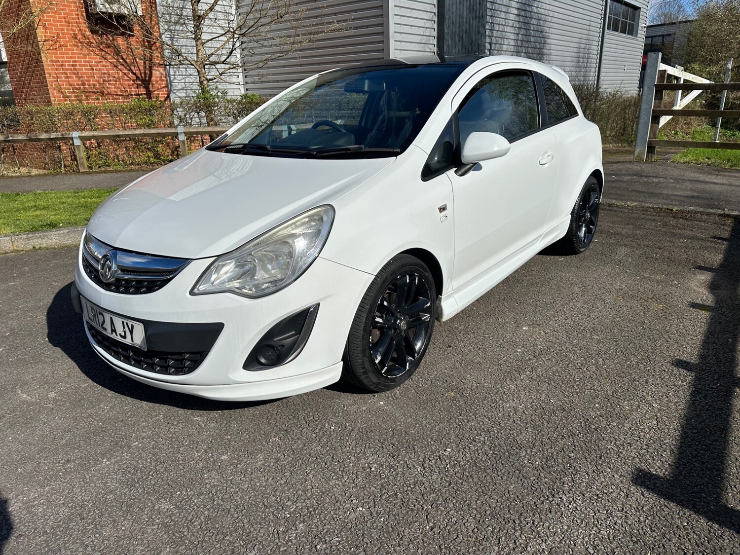 Used Vauxhall Corsa 2012 for sale - 70432792: Photo 3