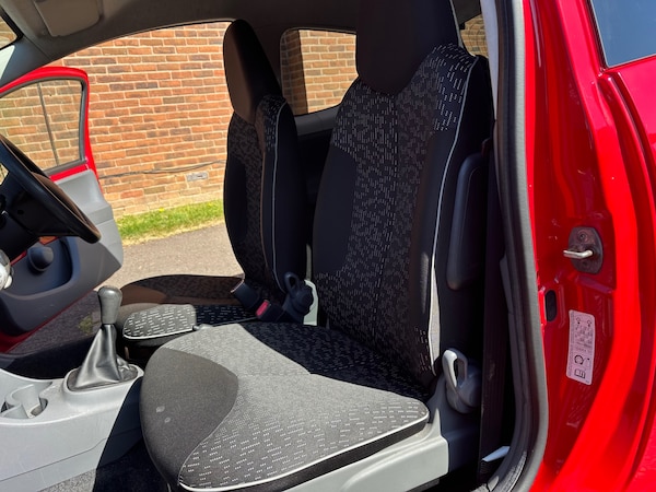 Used Peugeot 107 2011 for sale - 74366782: Photo 12