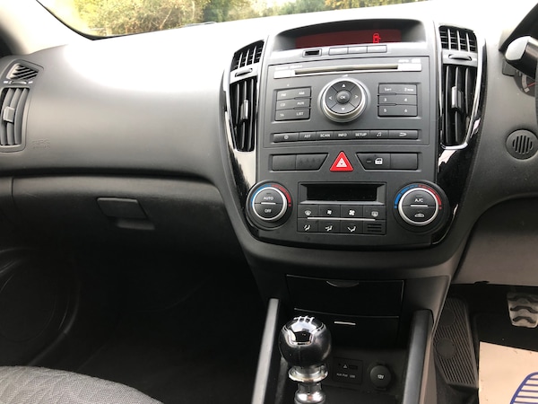 Used Kia Ceed 2011 for sale - 72811258: Photo 13