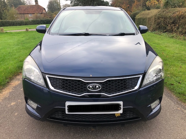 Used Kia Ceed 2011 for sale - 72811258: Photo 2