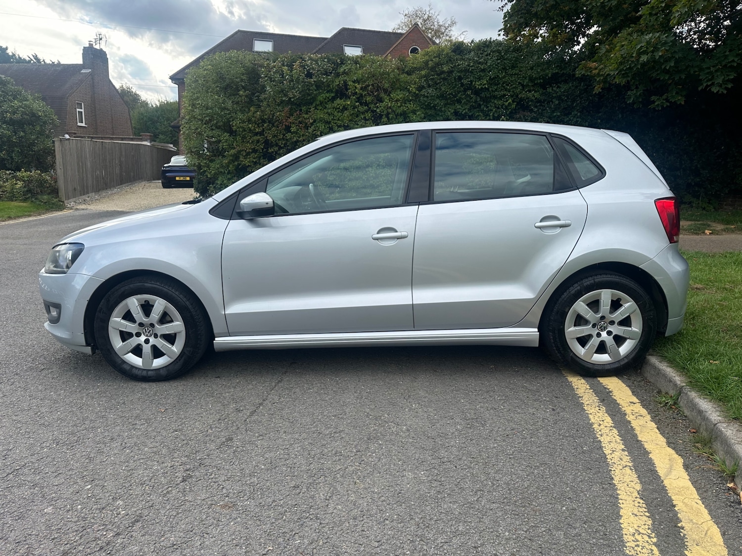 Used Volkswagen Polo 2011 for sale - 76113950: Photo 4