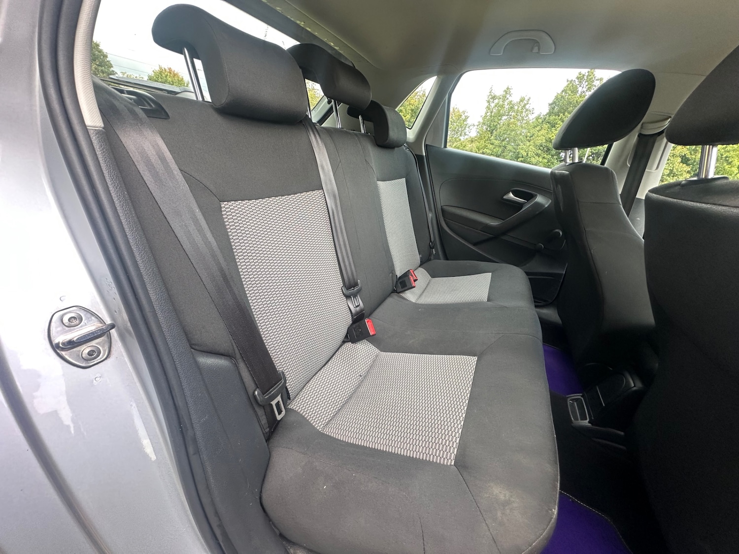 Used Volkswagen Polo 2011 for sale - 76113950: Photo 9