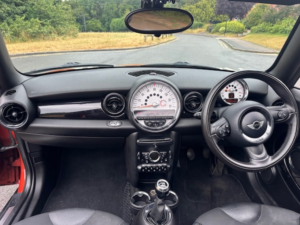 Used MINI Convertible 2011 for sale - 75295361: Photo 14