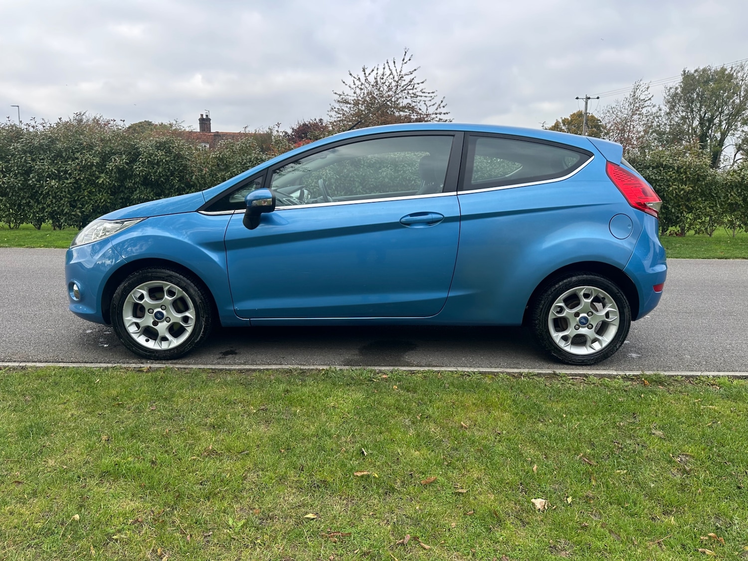 Used Ford Fiesta 2011 for sale - 76244003: Photo 4