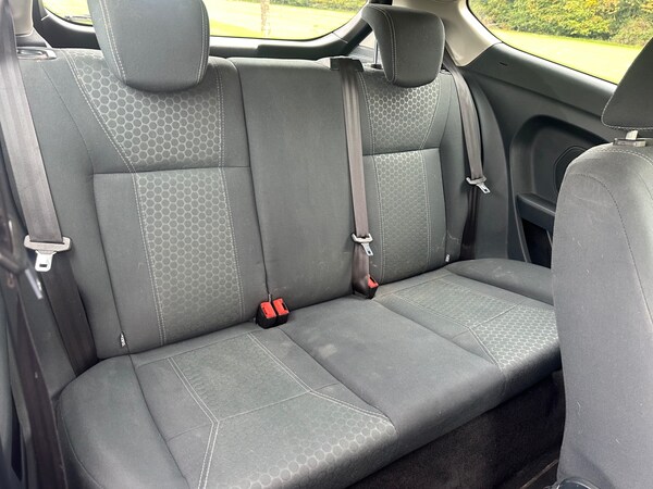 Used Ford Fiesta 2011 for sale - 76244003: Photo 9