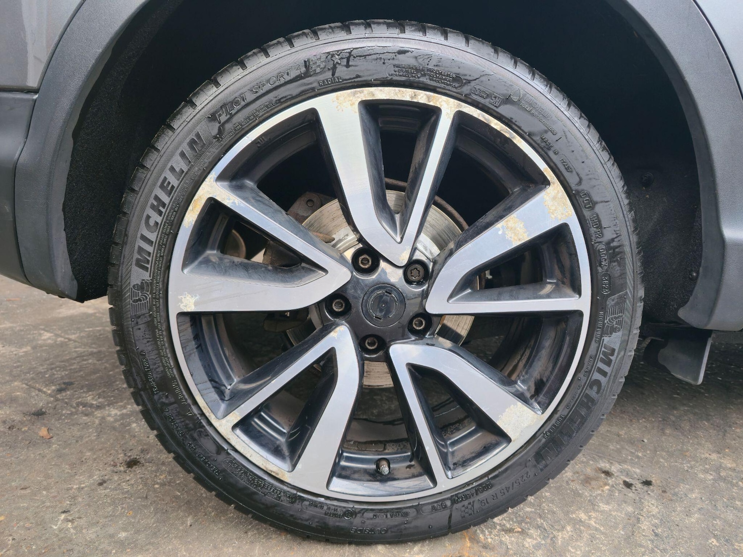 Used Nissan Qashqai 2017 for sale - 76689899: Photo 24