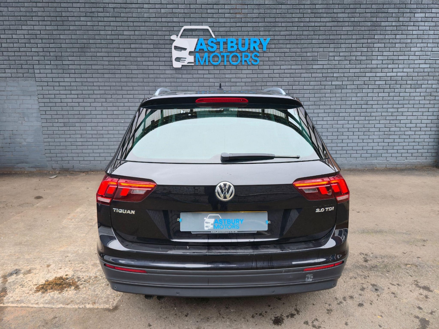 Used Volkswagen Tiguan 2017 for sale - 77854294: Photo 6