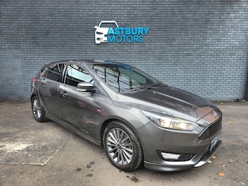 Used Ford Focus 2017 for sale - 76689416: Photo