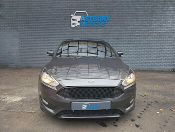 Used Ford Focus 2017 for sale - 76689416: Photo