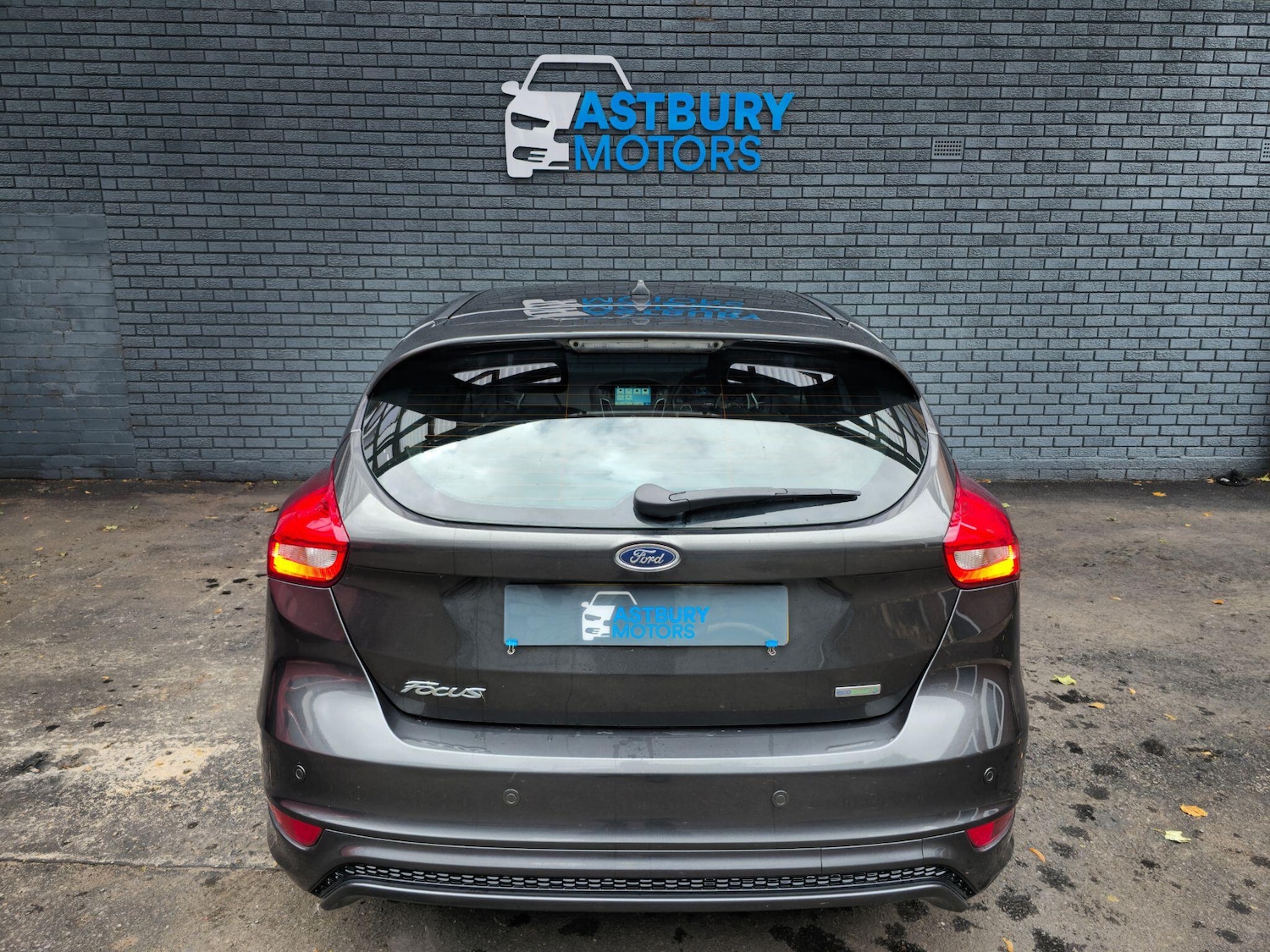 Used Ford Focus 2017 for sale - 76689416: Photo 6