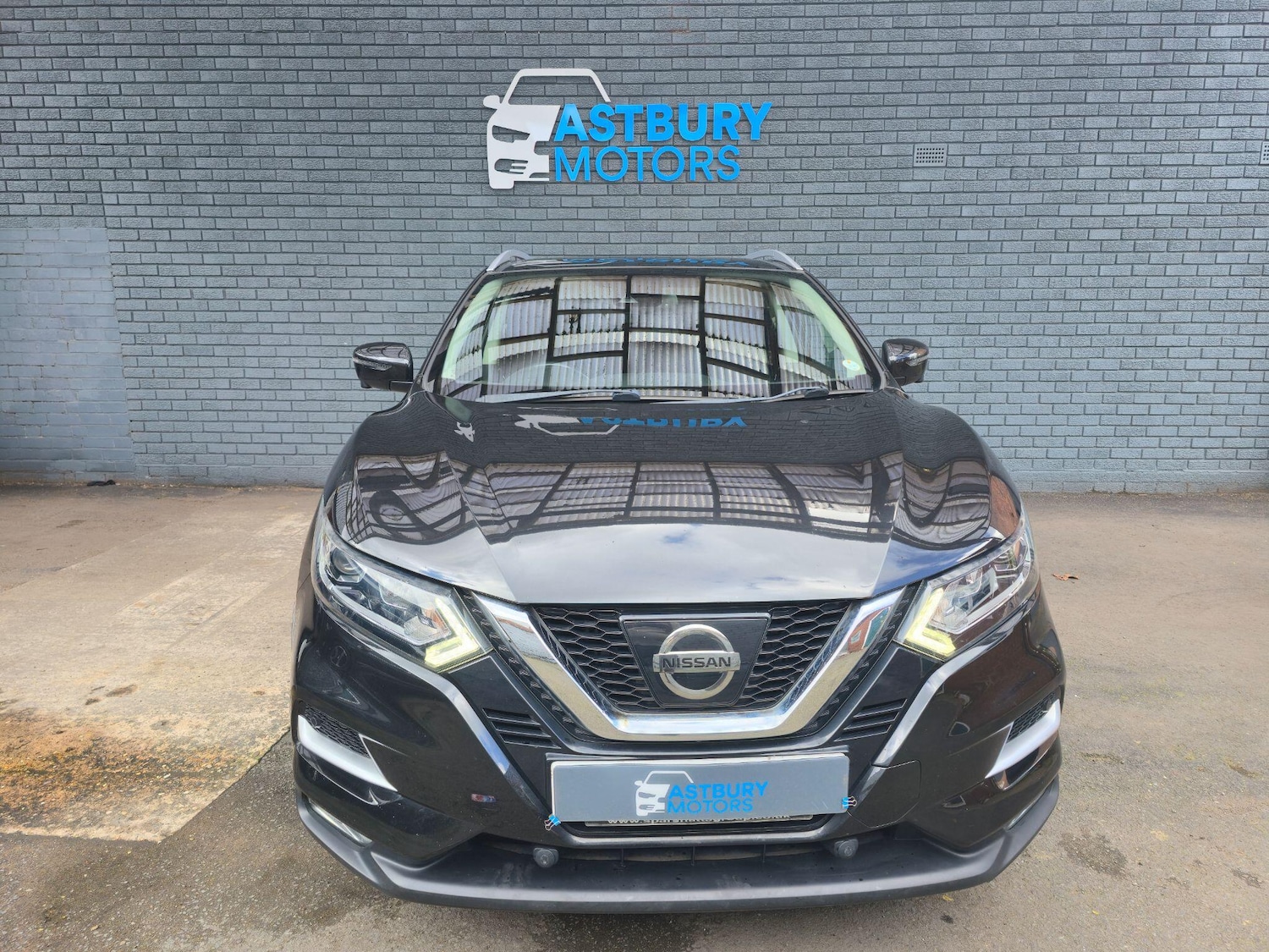 Used Nissan Qashqai 2017 for sale - 78058605: Photo 2