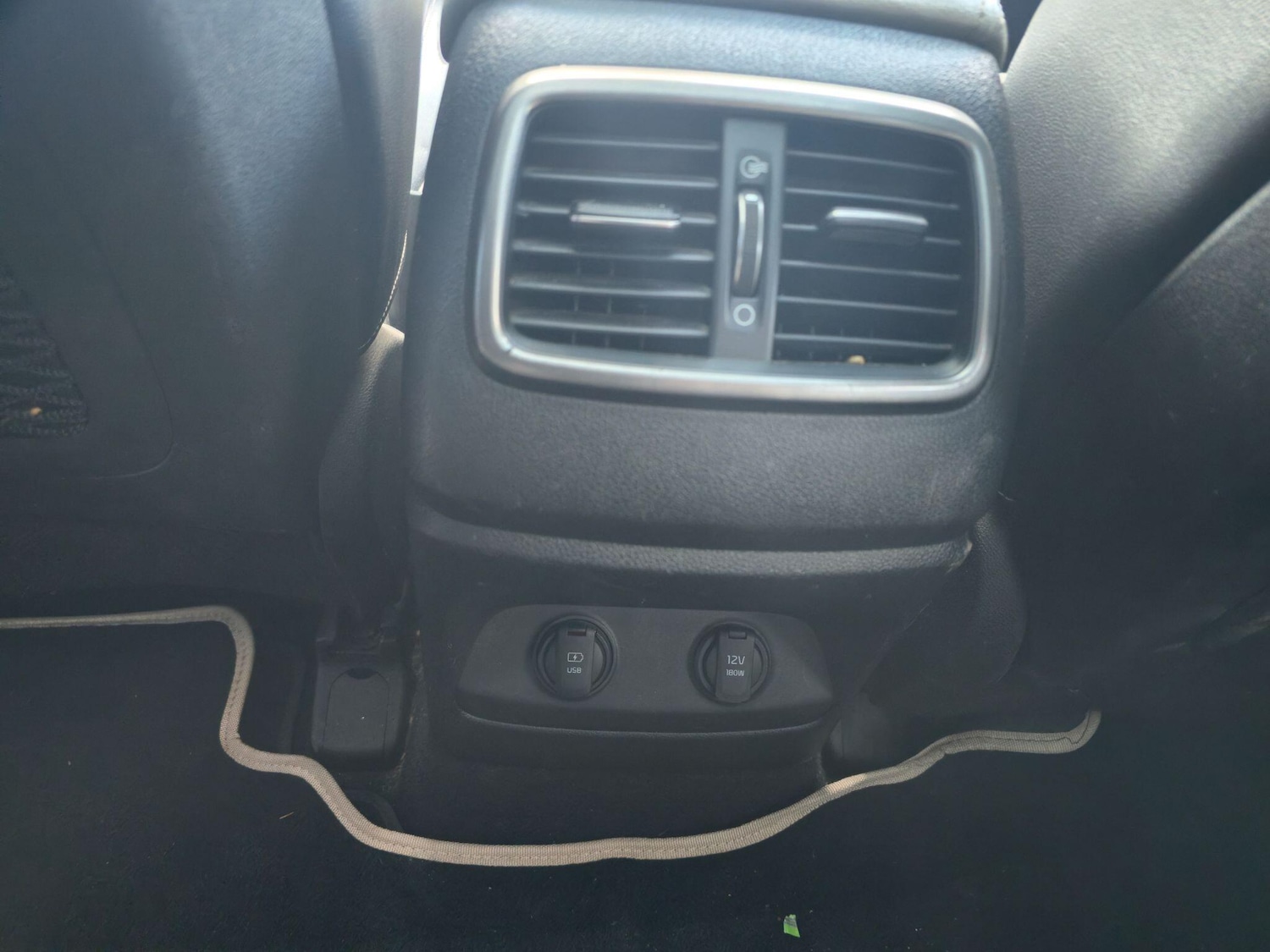 Used Kia Sorento 2016 for sale - 76759631: Photo 25