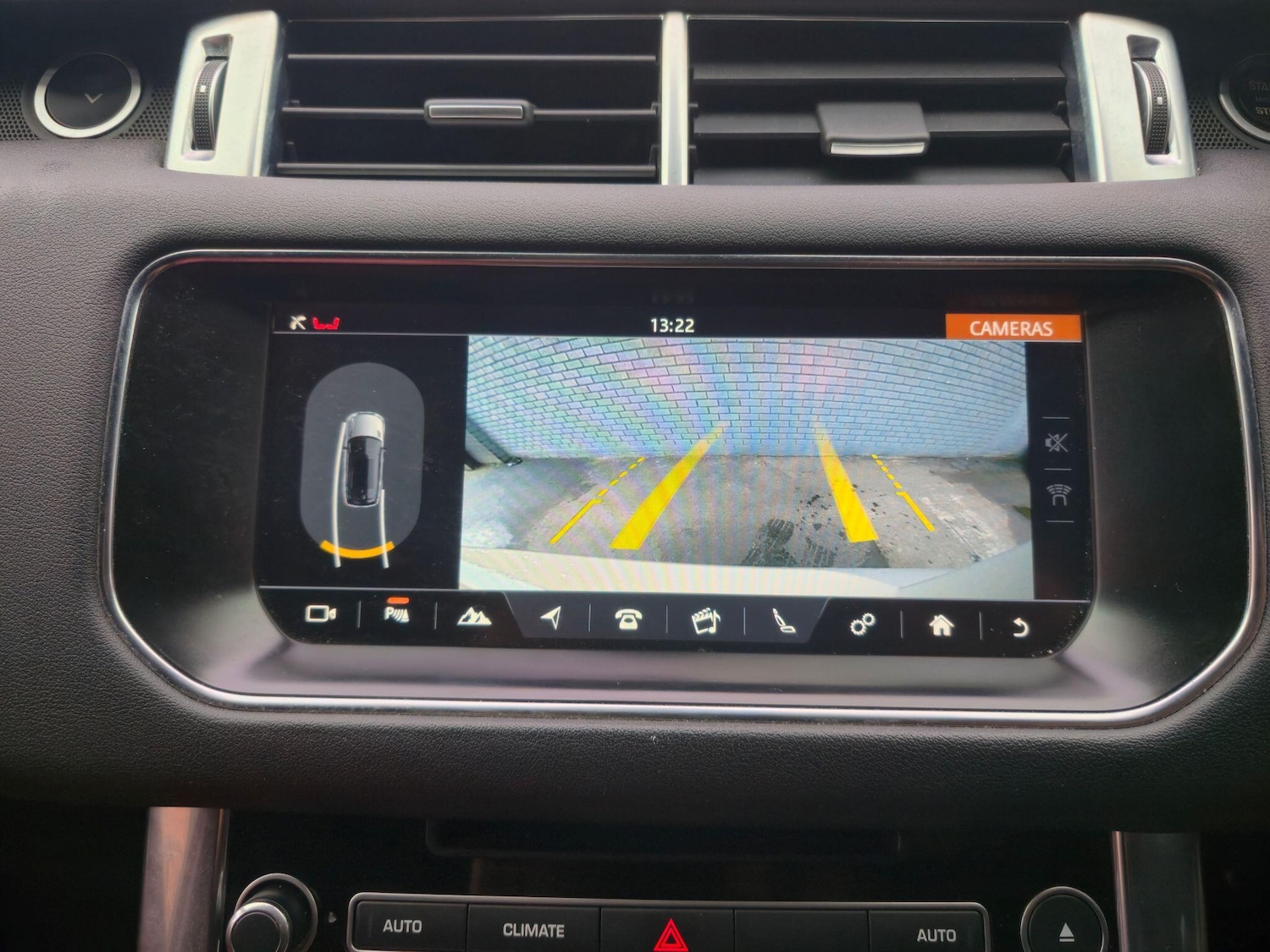 Used Land Rover Range Rover Sport 2017 for sale - 77612612: Photo 15