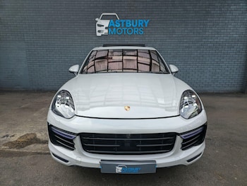 Used Porsche Cayenne 2017 for sale - 77671214: Photo