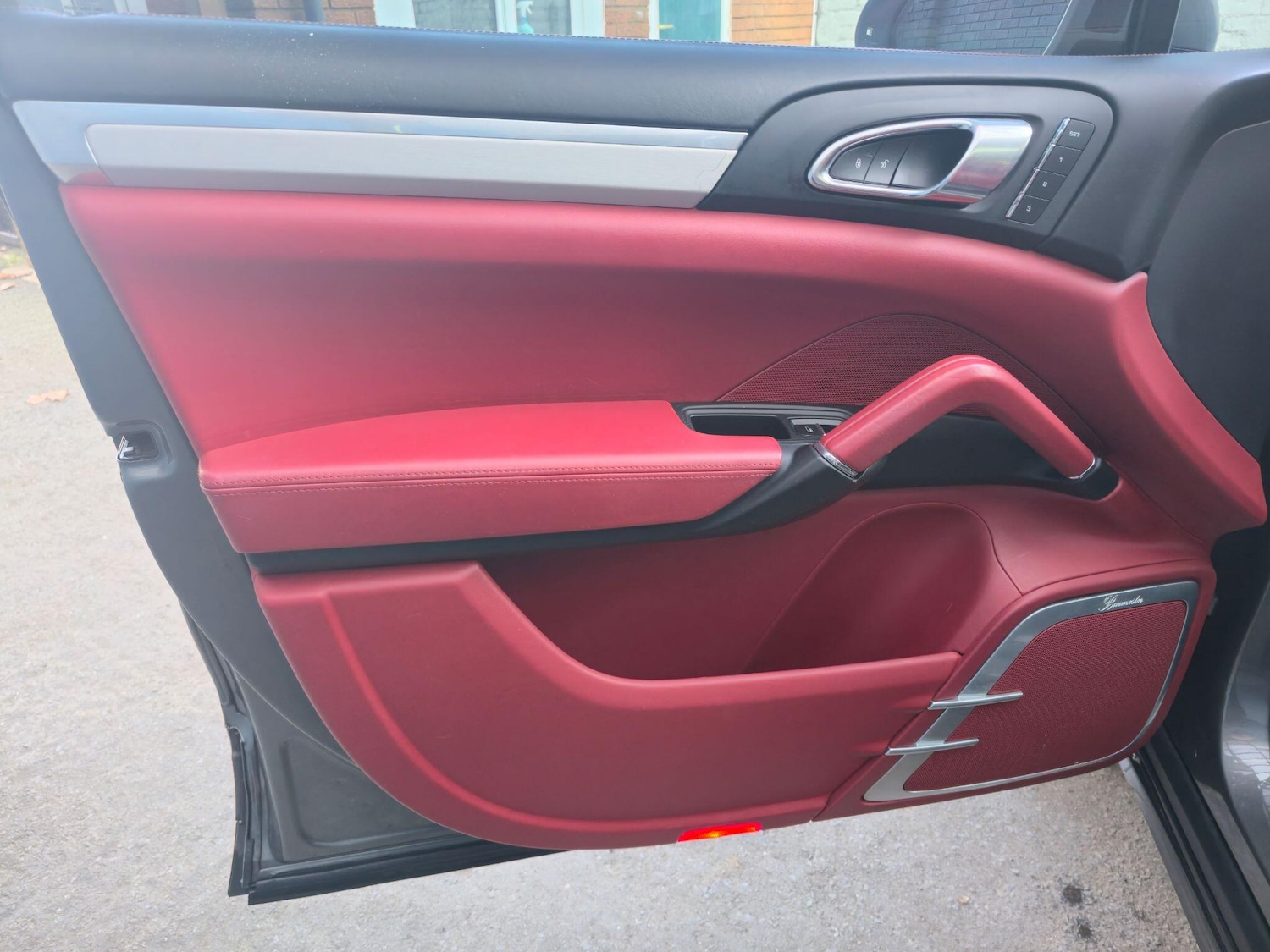 Used Porsche Cayenne for sale - 77671214: Photo 53