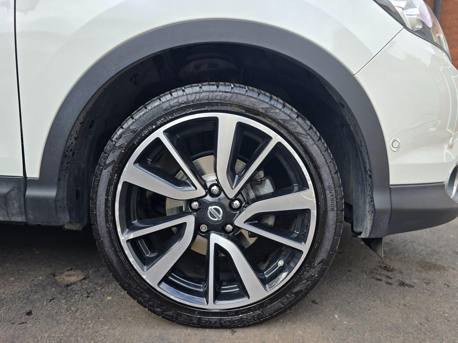 Used Nissan Qashqai 2015 for sale - 76693747: Photo 31