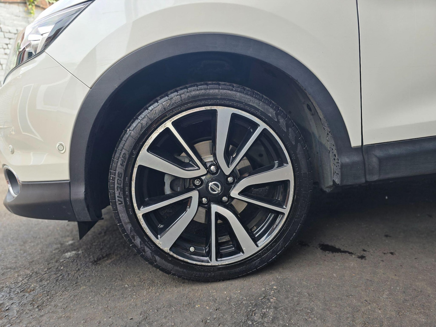 Used Nissan Qashqai 2015 for sale - 76693747: Photo 33