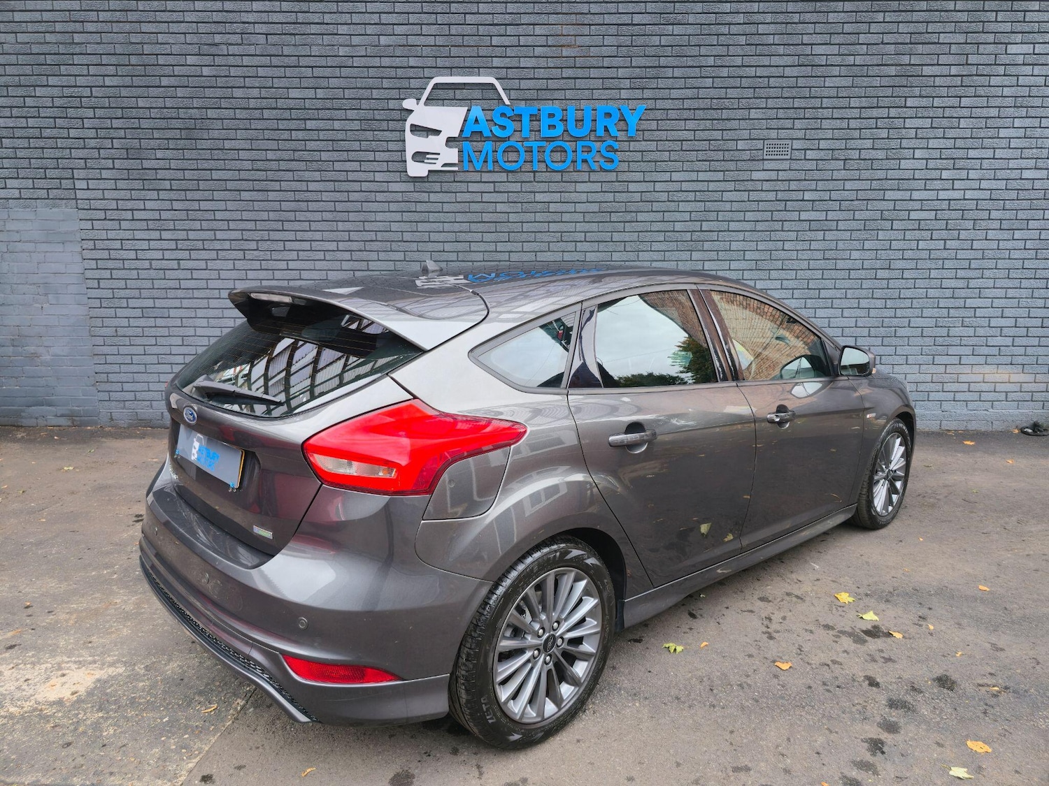 Used Ford Focus 2017 for sale - 76693743: Photo 7