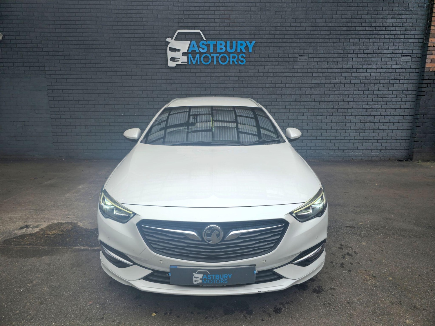 Used Vauxhall Insignia for sale - 77684004: Photo 2