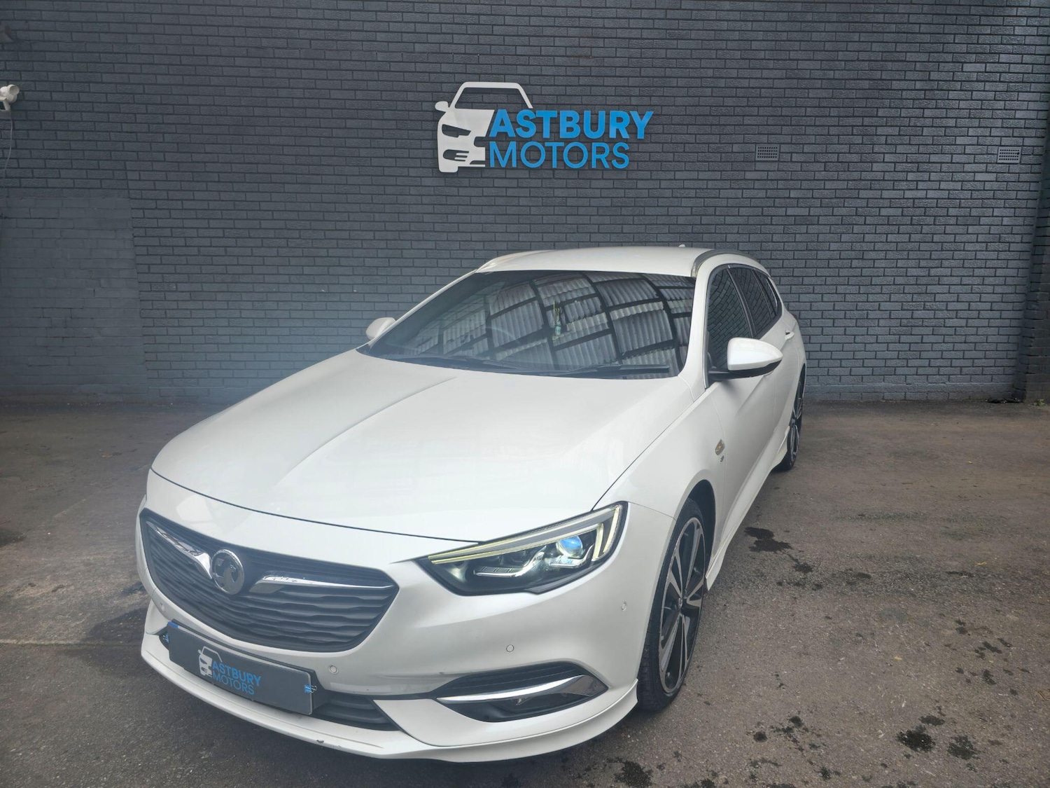 Used Vauxhall Insignia for sale - 77684004: Photo 3