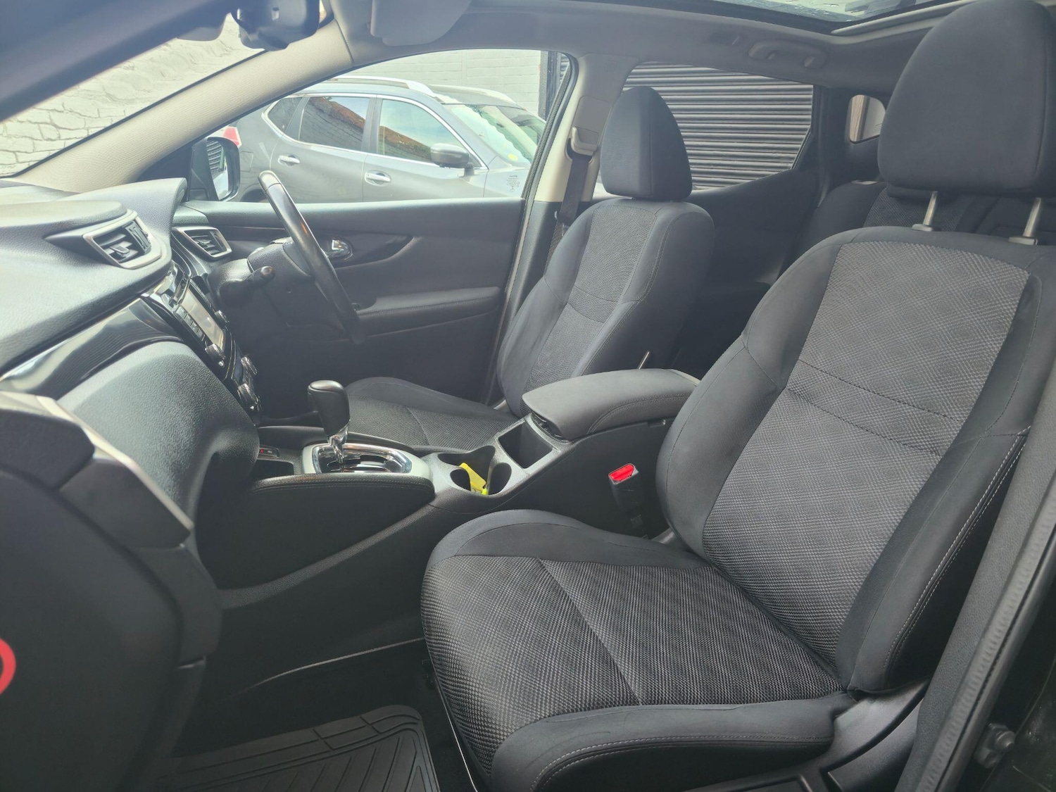 Used Nissan Qashqai 2016 for sale - 76693736: Photo 21