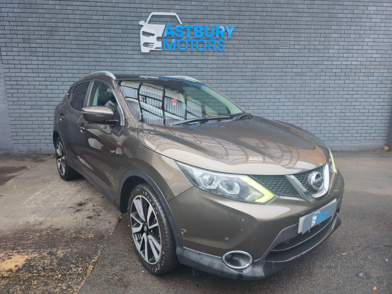 Used Nissan Qashqai 2017 for sale - 76689360: Photo 1