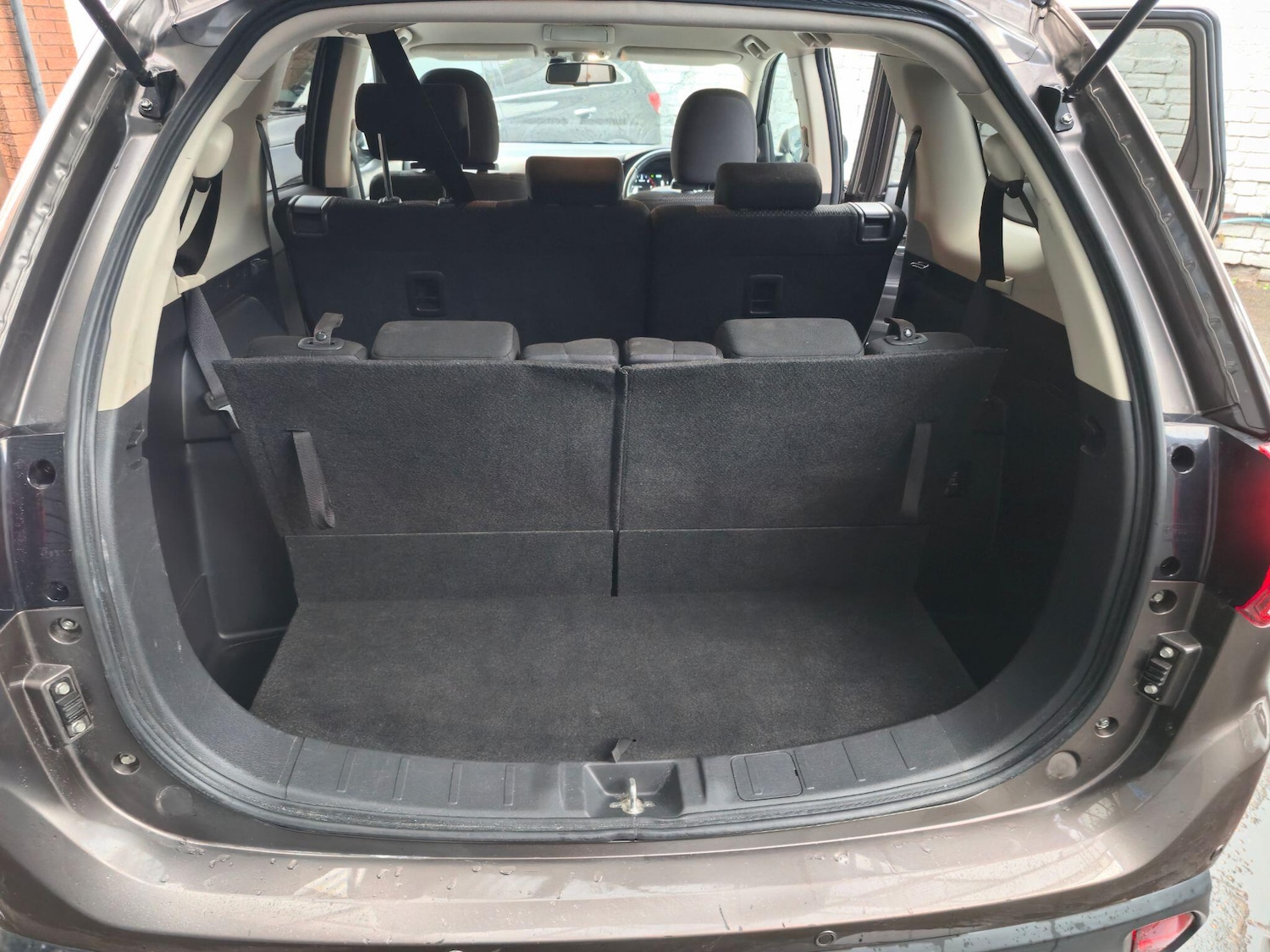 Used Mitsubishi Outlander 2017 for sale - 76942525: Photo 10