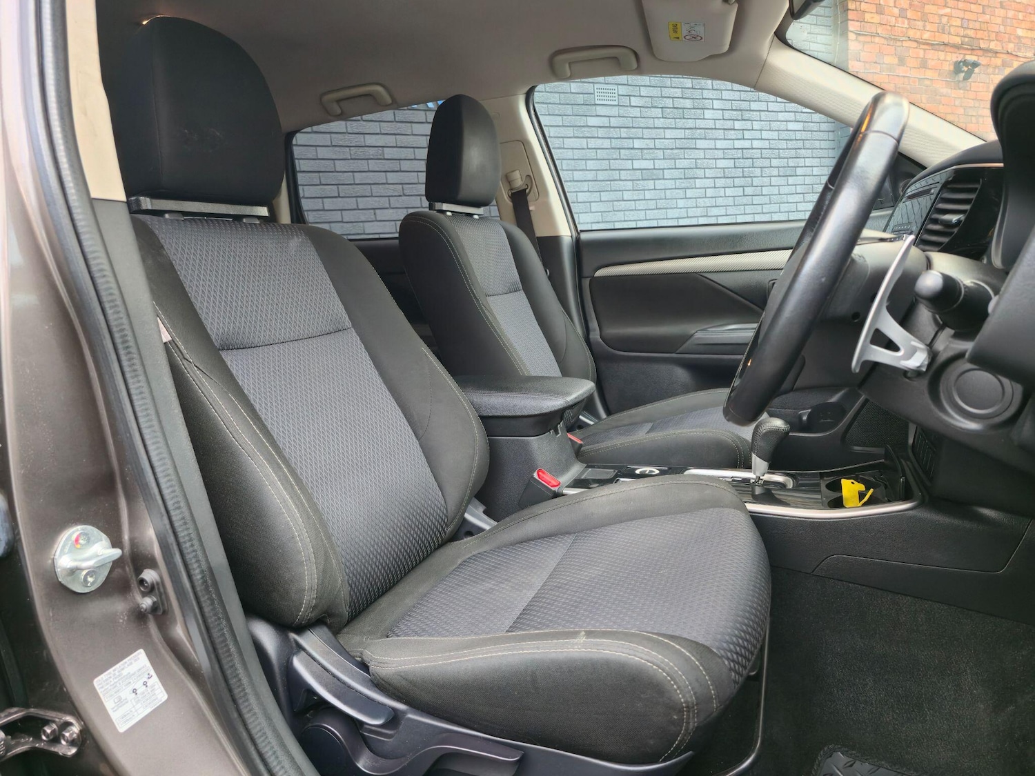 Used Mitsubishi Outlander 2017 for sale - 76942525: Photo 22