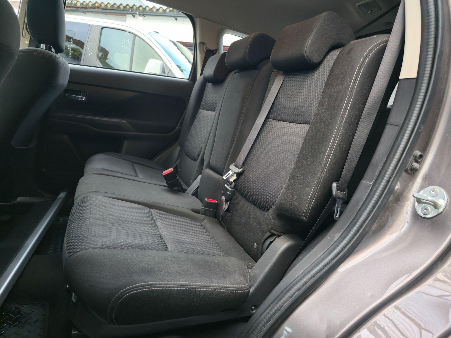 Used Mitsubishi Outlander 2017 for sale - 76942525: Photo 25
