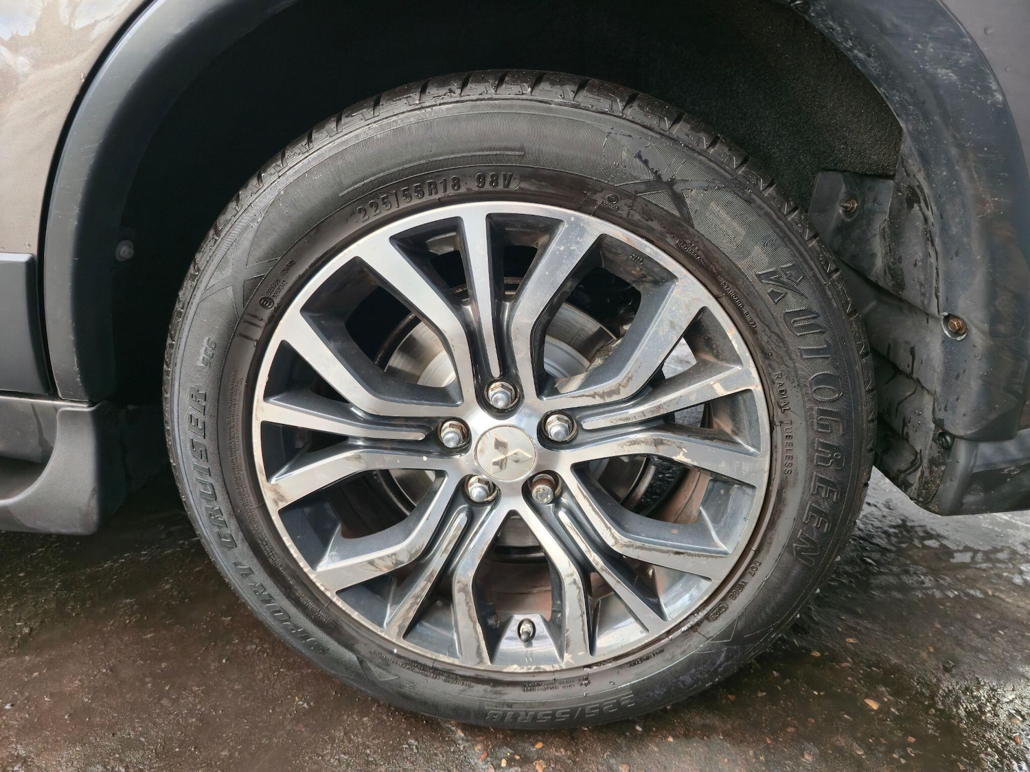 Used Mitsubishi Outlander 2017 for sale - 76942525: Photo 32