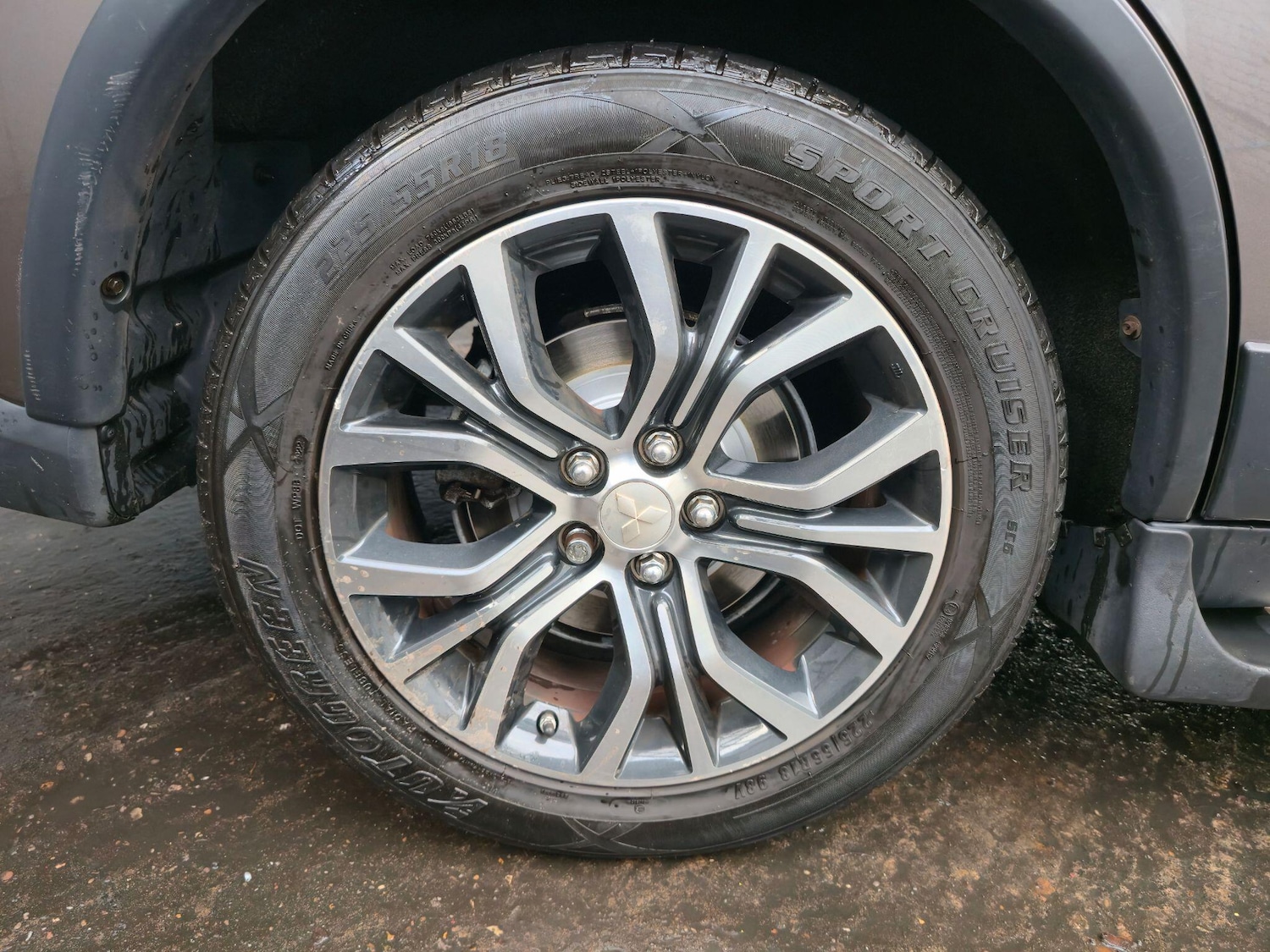 Used Mitsubishi Outlander 2017 for sale - 76942525: Photo 33