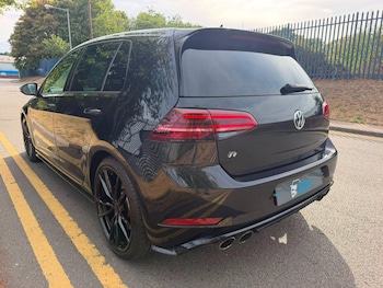 Used Volkswagen Golf 2019 for sale - 79472322: Photo