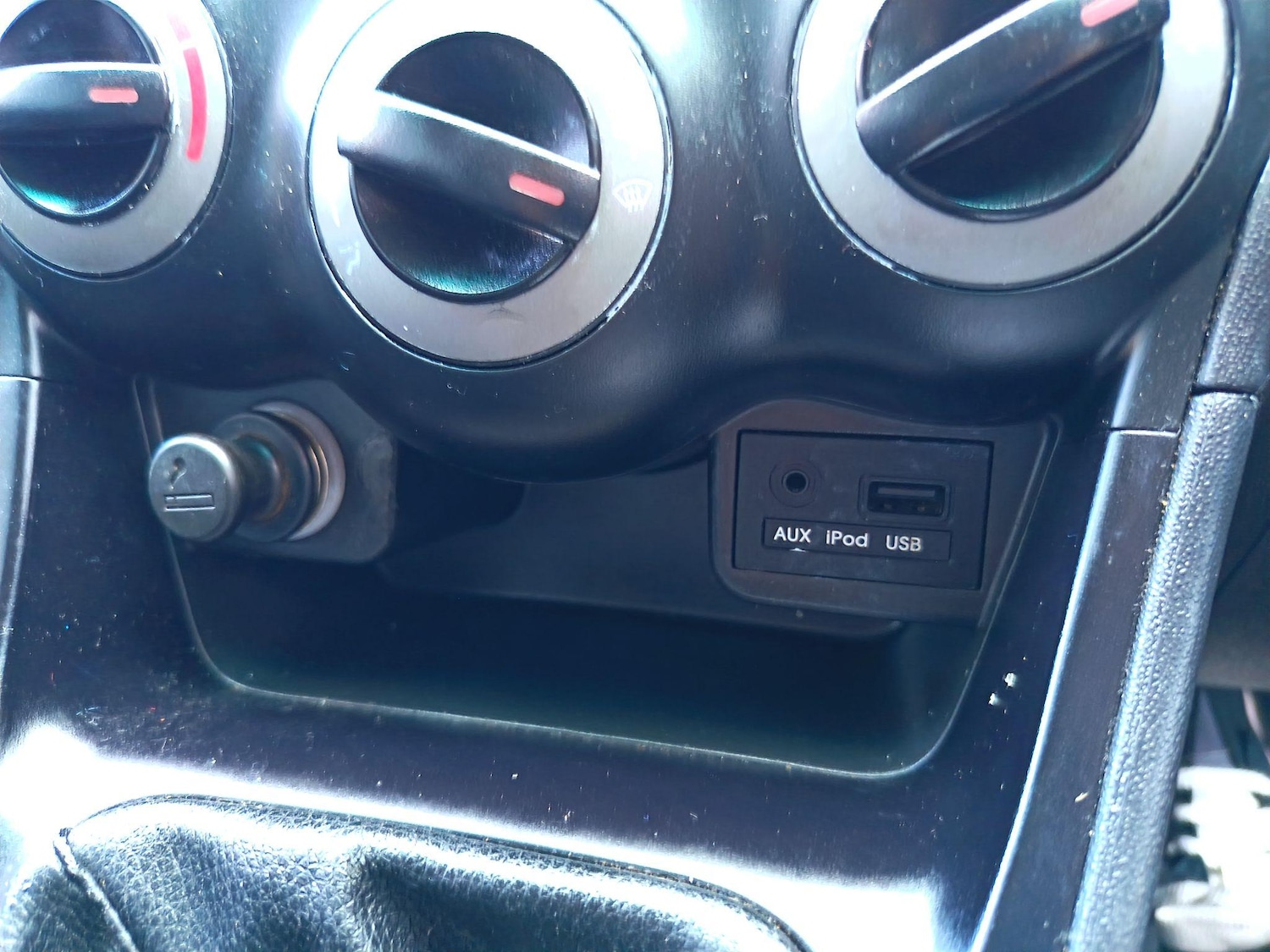 Used Hyundai i10 2013 for sale - 76693745: Photo 19