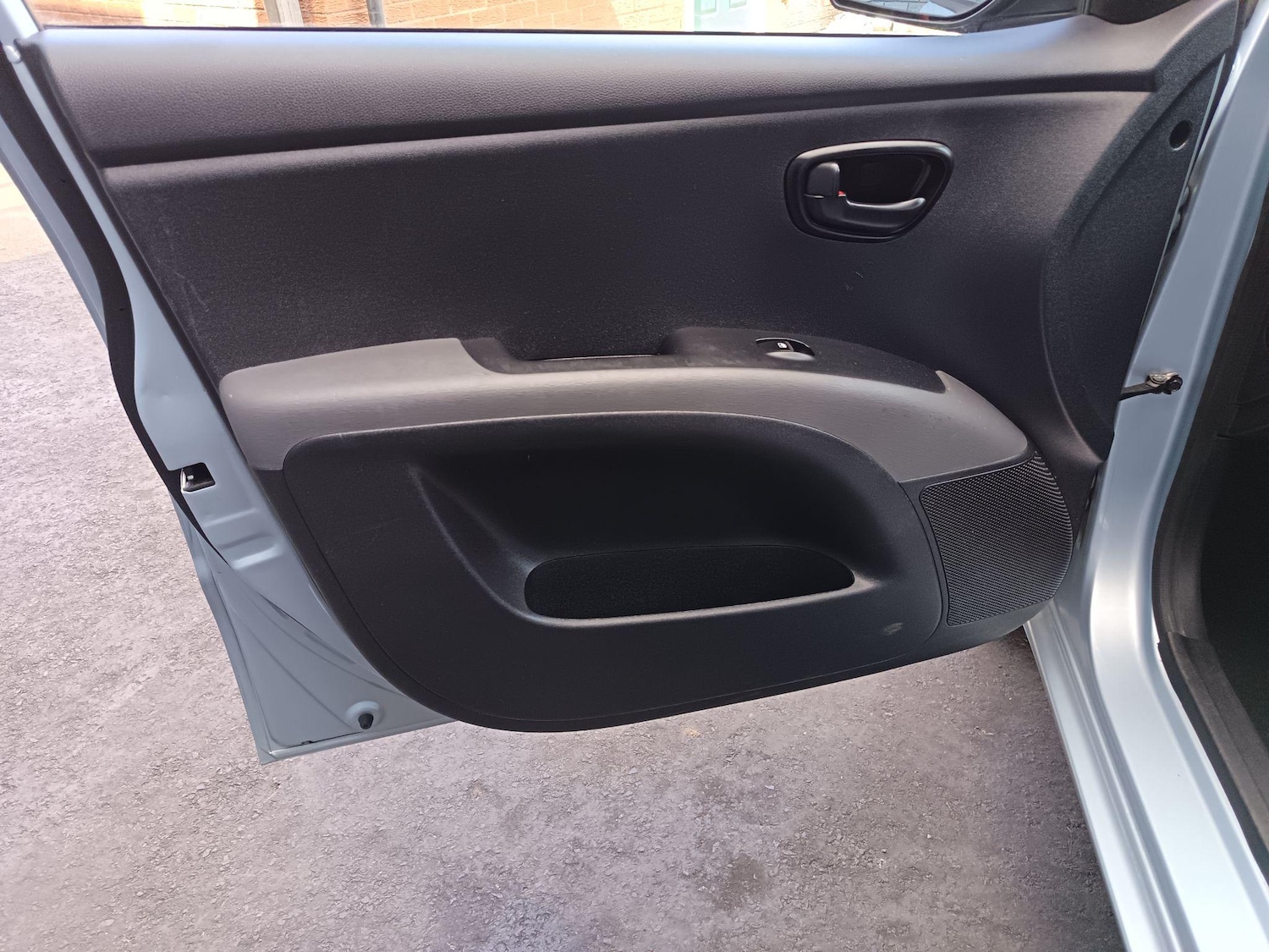 Used Hyundai i10 2013 for sale - 76693745: Photo 27