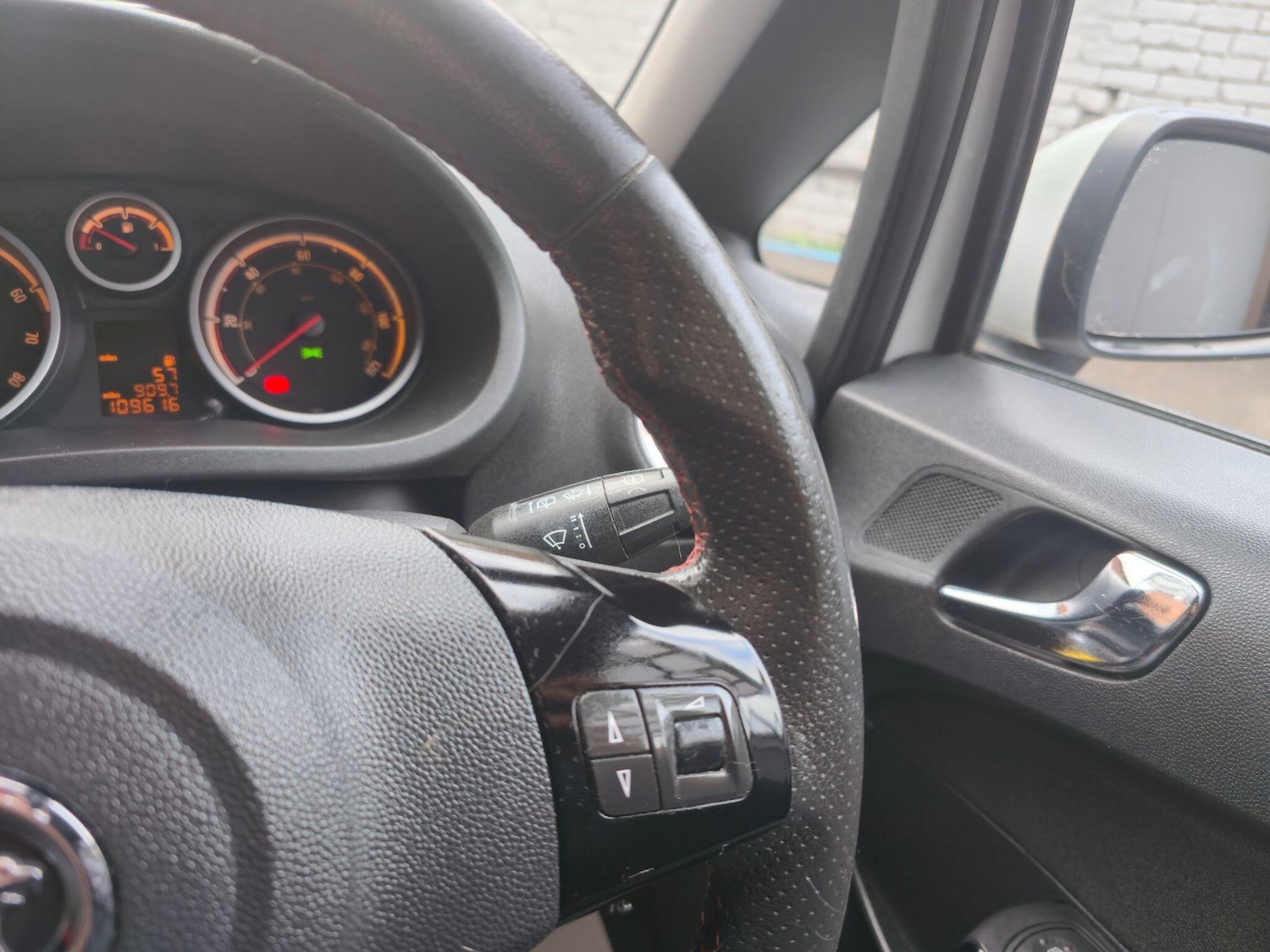 Used Vauxhall Corsa 2011 for sale - 76693737: Photo 16