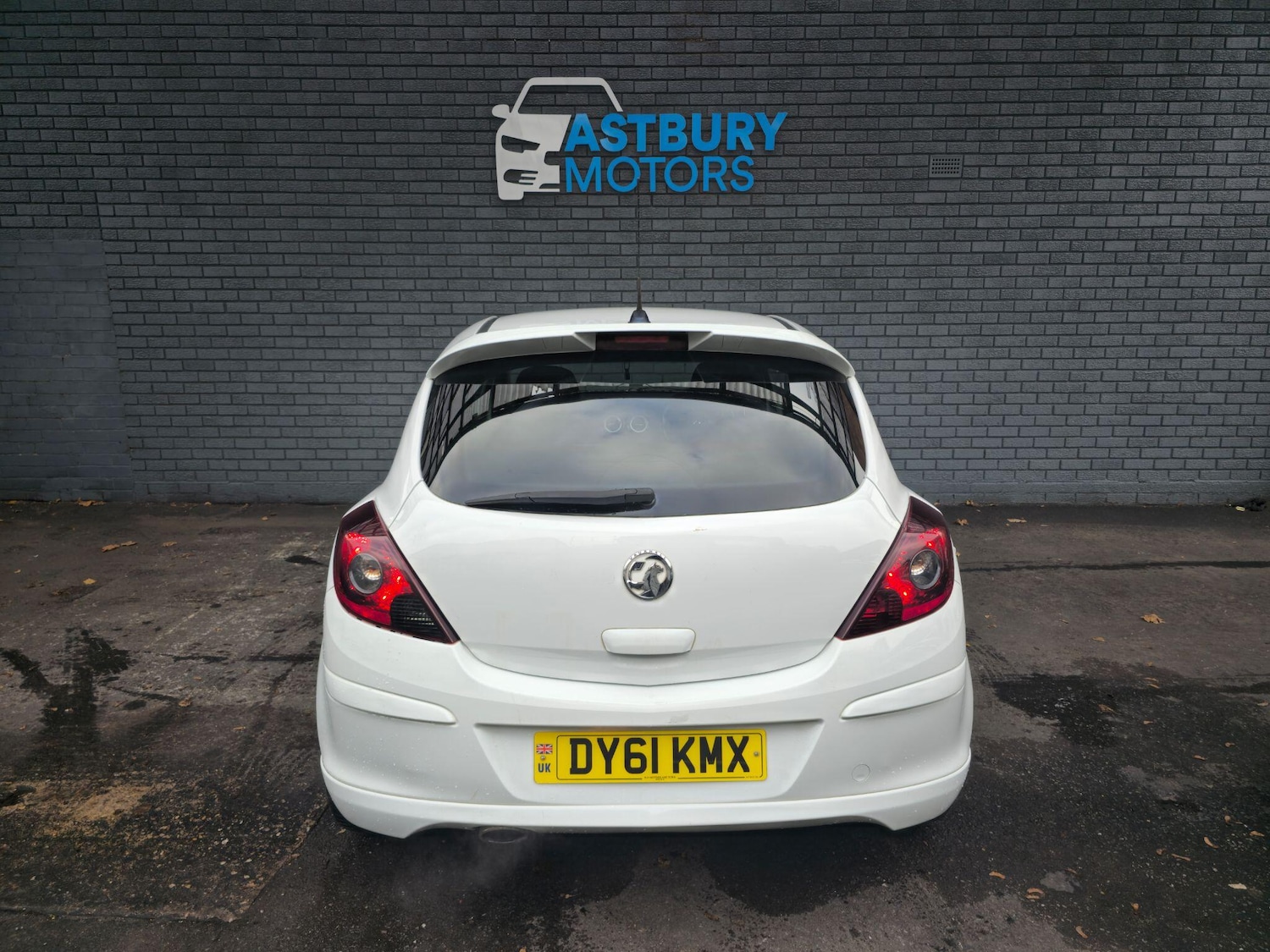 Used Vauxhall Corsa 2011 for sale - 76693737: Photo 6