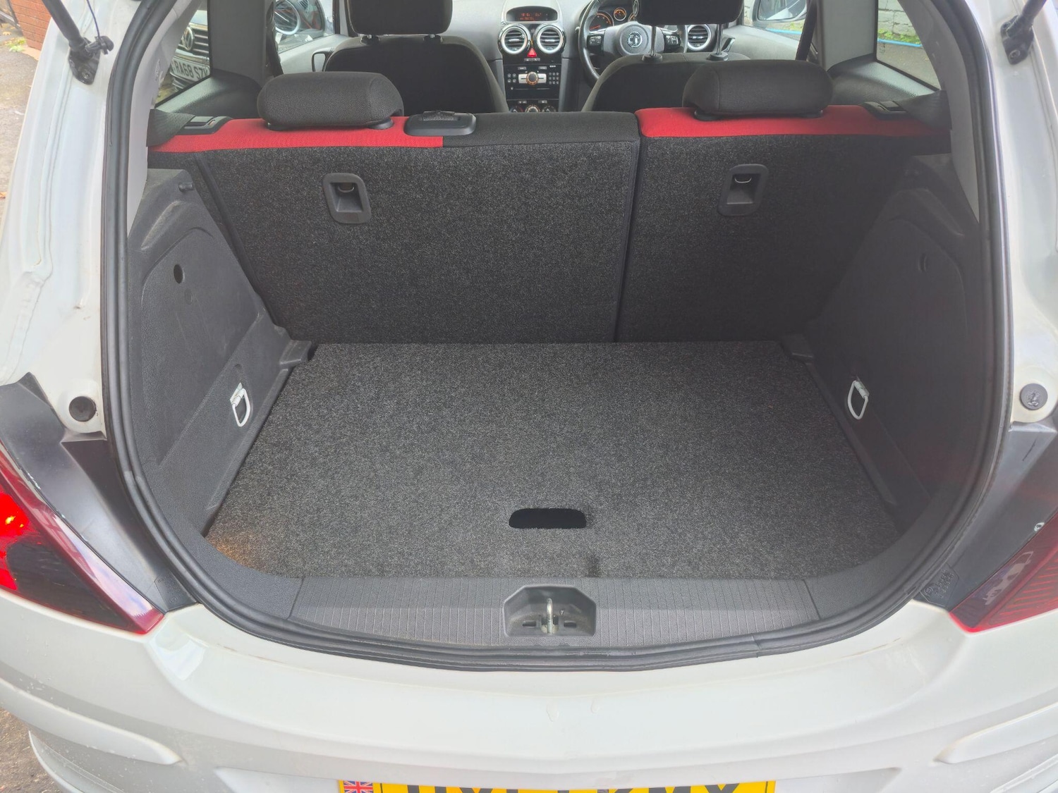 Used Vauxhall Corsa 2011 for sale - 76693737: Photo 9