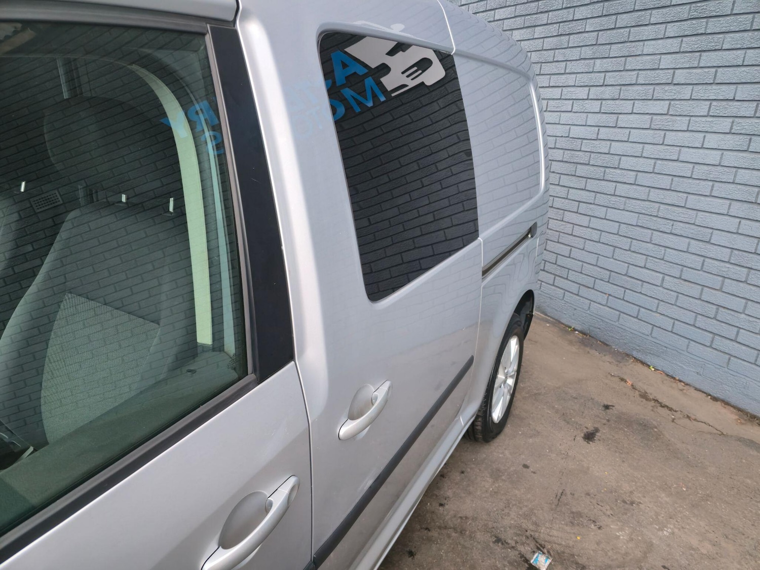 Used Volkswagen Caddy Maxi 2014 for sale - 76839563: Photo 12