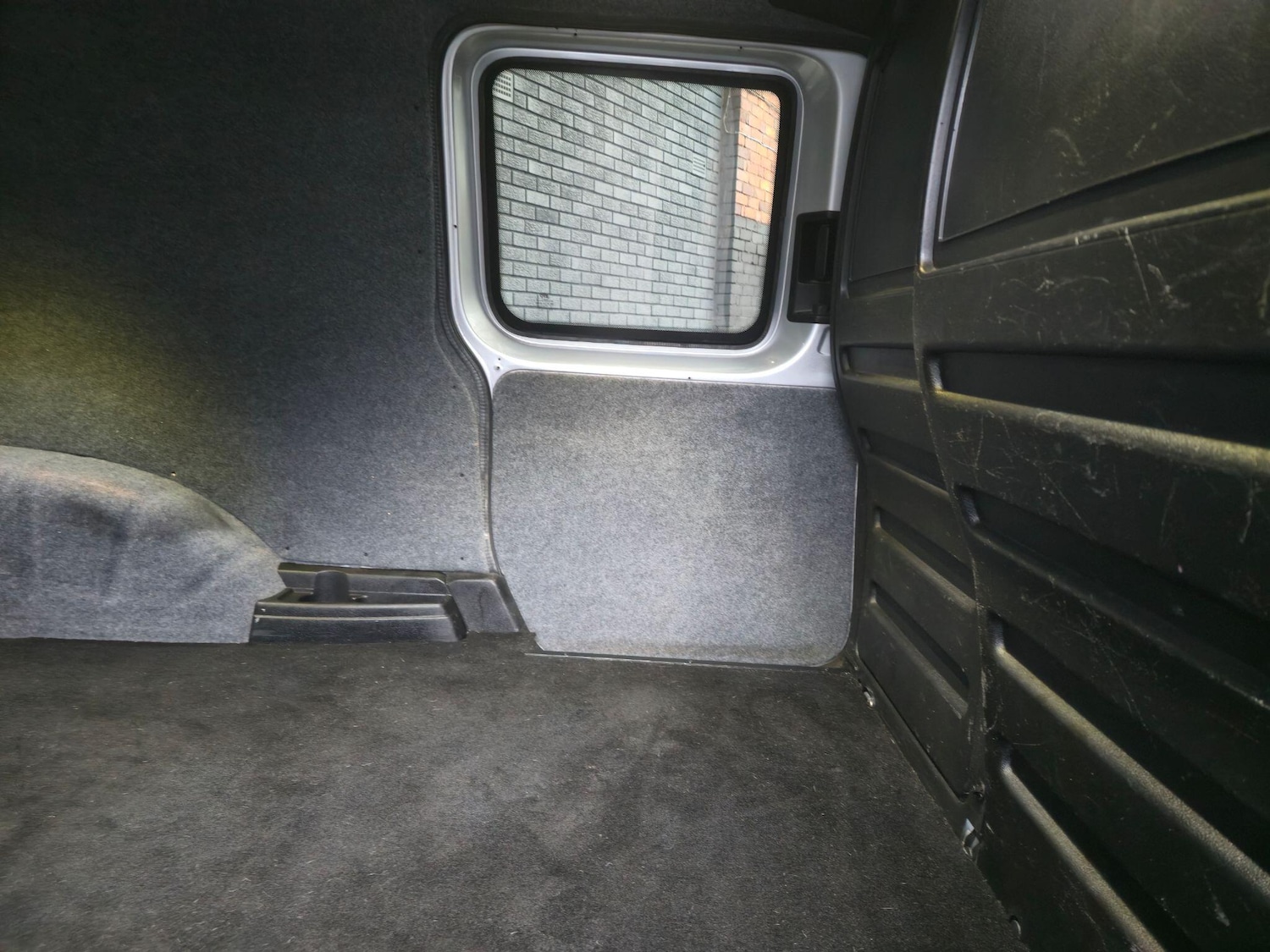 Used Volkswagen Caddy Maxi 2014 for sale - 76839563: Photo 25