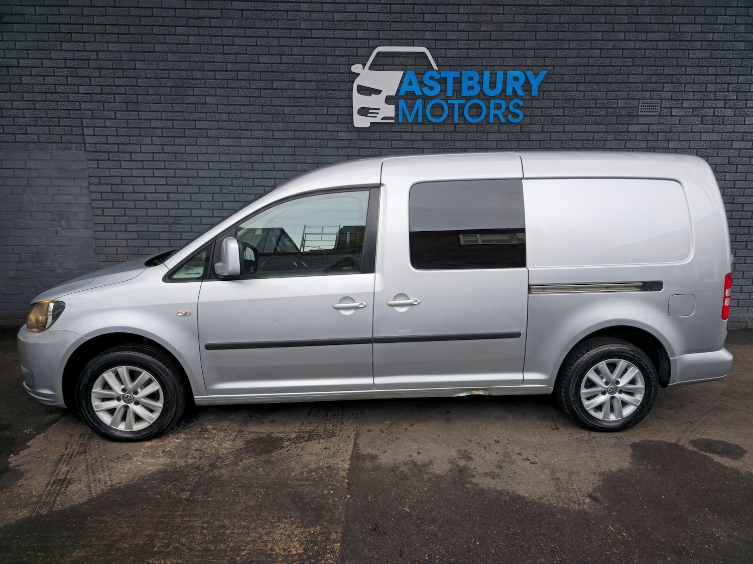 Used Volkswagen Caddy Maxi 2014 for sale - 76839563: Photo 4