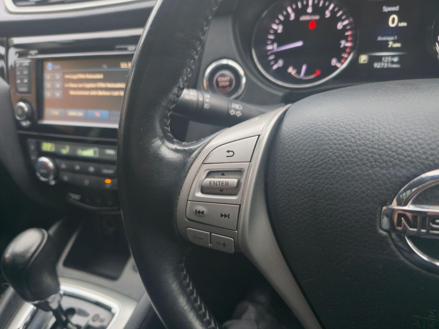 Used Nissan Qashqai 2017 for sale - 76693738: Photo 12