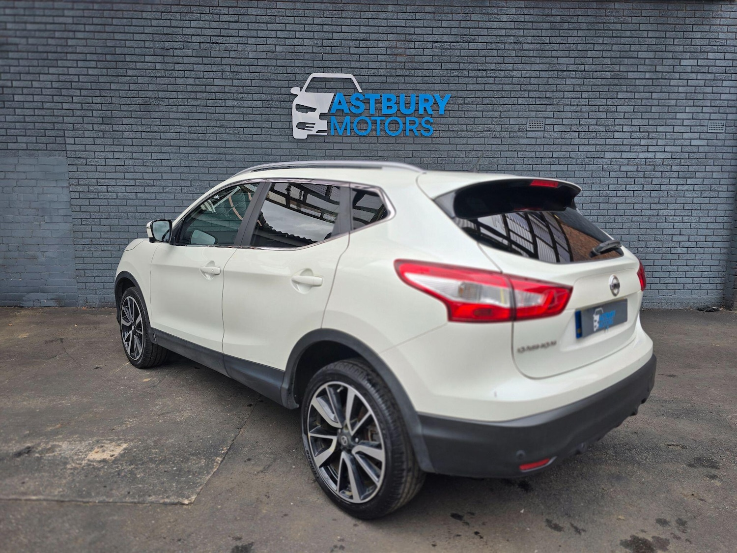 Used Nissan Qashqai 2015 for sale - 76689442: Photo 5